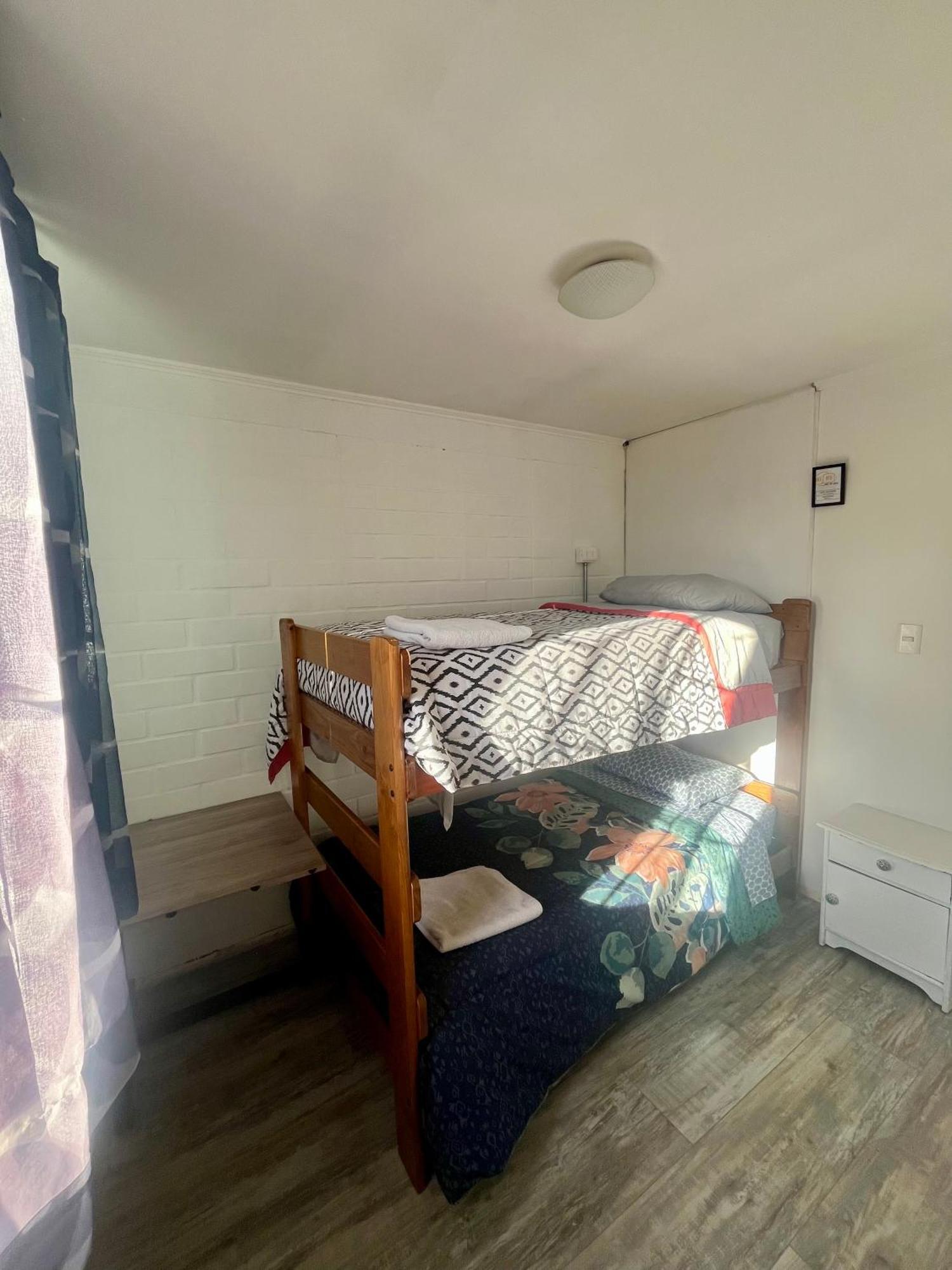 Hostel Tu Espacio Re - Casa Cerca Del Aeropuerto 산티아고 외부 사진