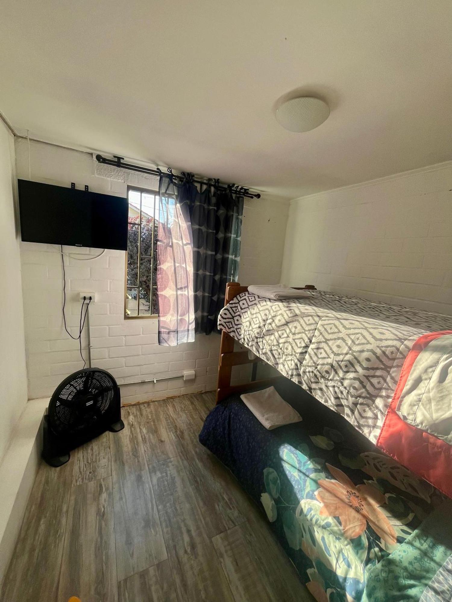 Hostel Tu Espacio Re - Casa Cerca Del Aeropuerto 산티아고 외부 사진